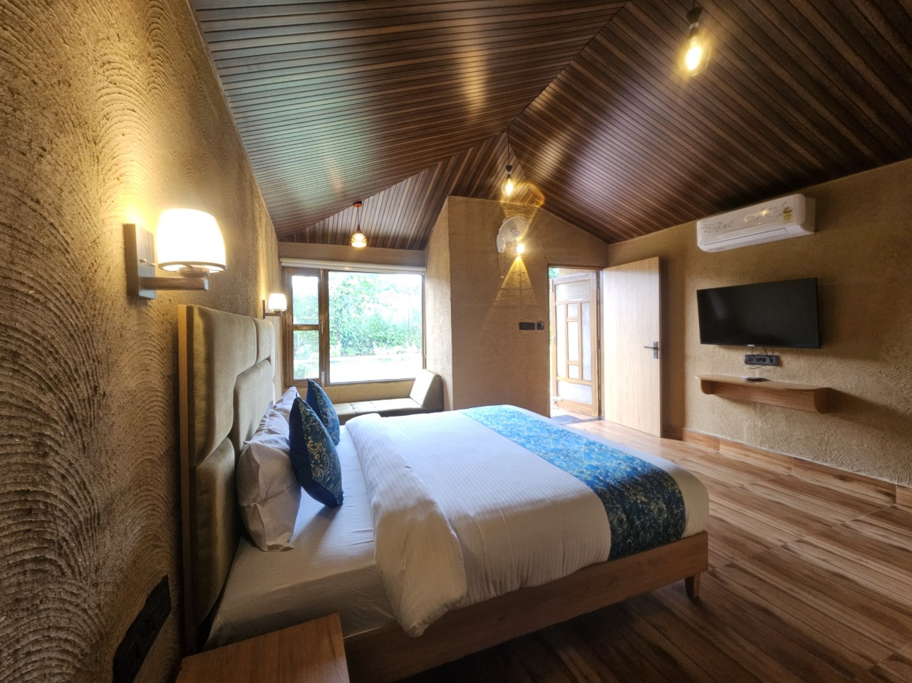 WhatsApp Image 2026-03-05 at 7.04.31 PM